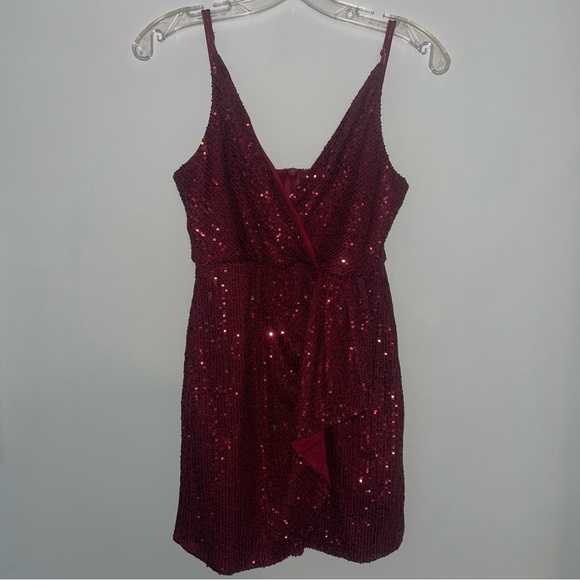 Lucy in the Sky Avalynn Mini Sequin Dress - Picture 3 of 12